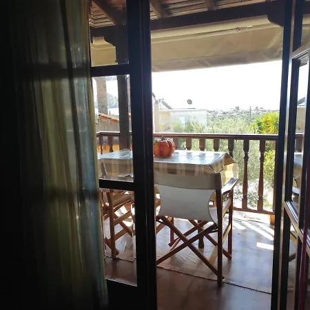 Kotrwnas Family Traditional Seaview Holiday home Kotronas